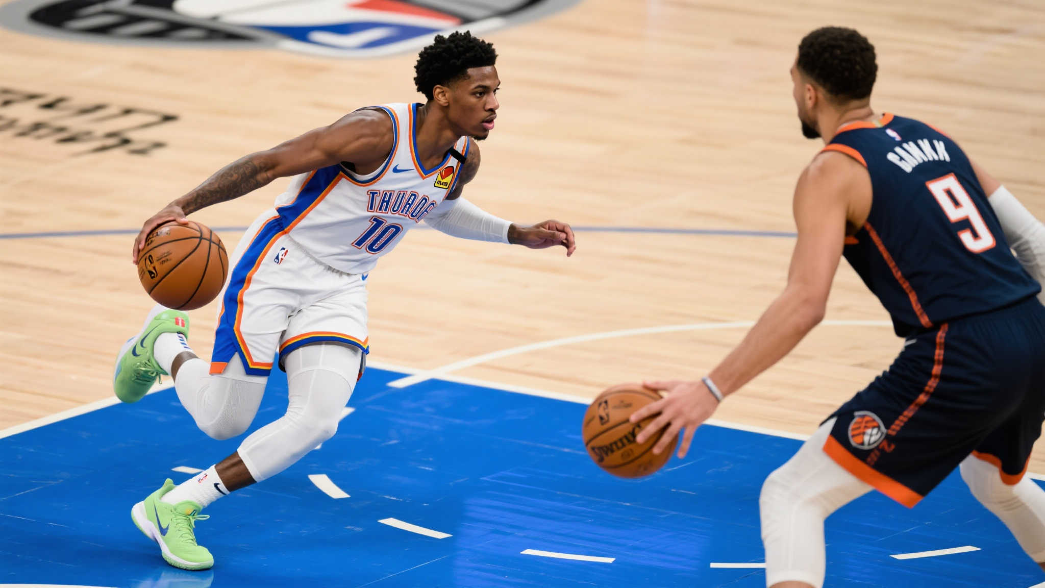 亚历山大妙传第10次，霍姆格伦双手滑翔震撼扣篮